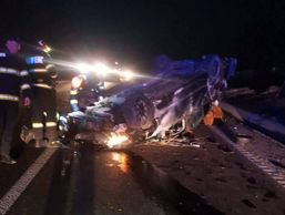 Scapat ca prin minune Autoturism rasturnat sofer ranit | imaginea 1