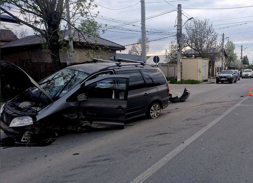 Coliziune in lant la Giurgiu  Accident cu trei masini | imaginea 2
