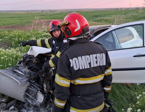 Impact violent  O femeie si o fetita au ajuns la spital | imaginea 1