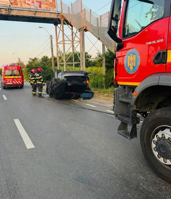 Masina facuta praf pe drumul spre Giurgiu | imaginea 1